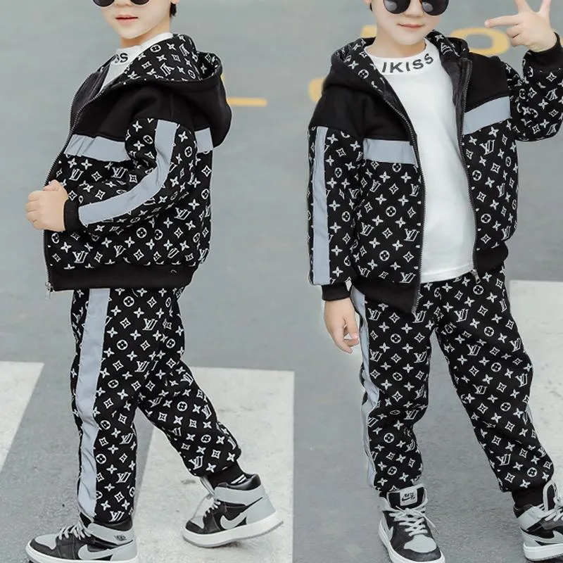 2-piece Letter Pattern Fleece-lined Suit for Boy