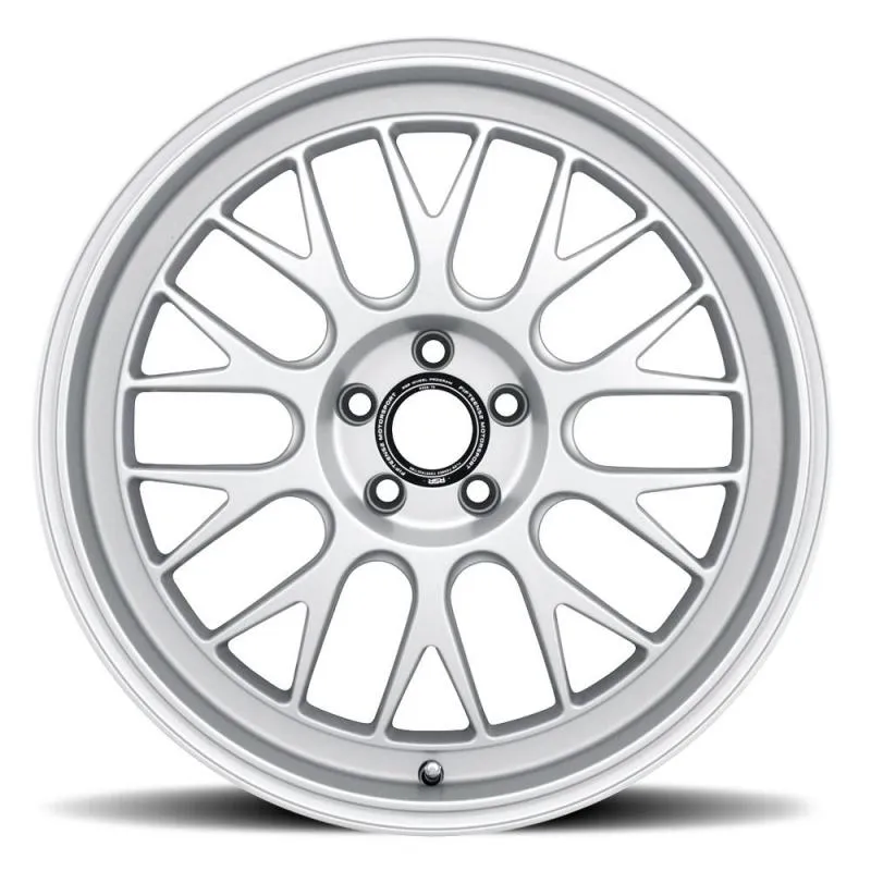 fifteen52 Holeshot RSR 19x8.5 5x112 45mm ET 57.1mm Center Bore Radiant Silver Wheel