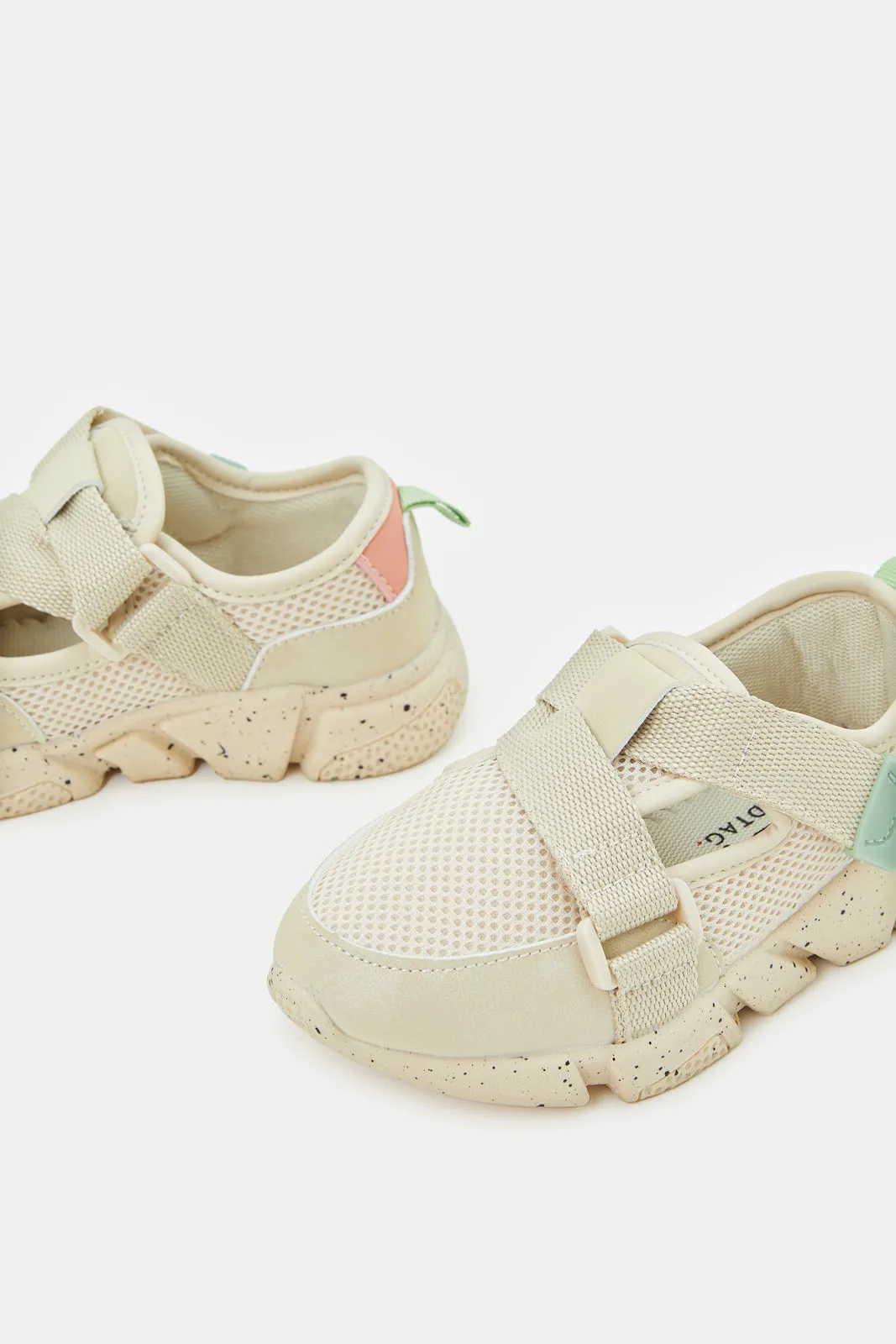 Girls Cream Strap Trainer