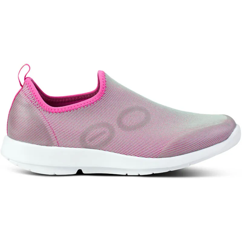 OOFOS Women's OOmg Sport Low Shoe - Fuchsia