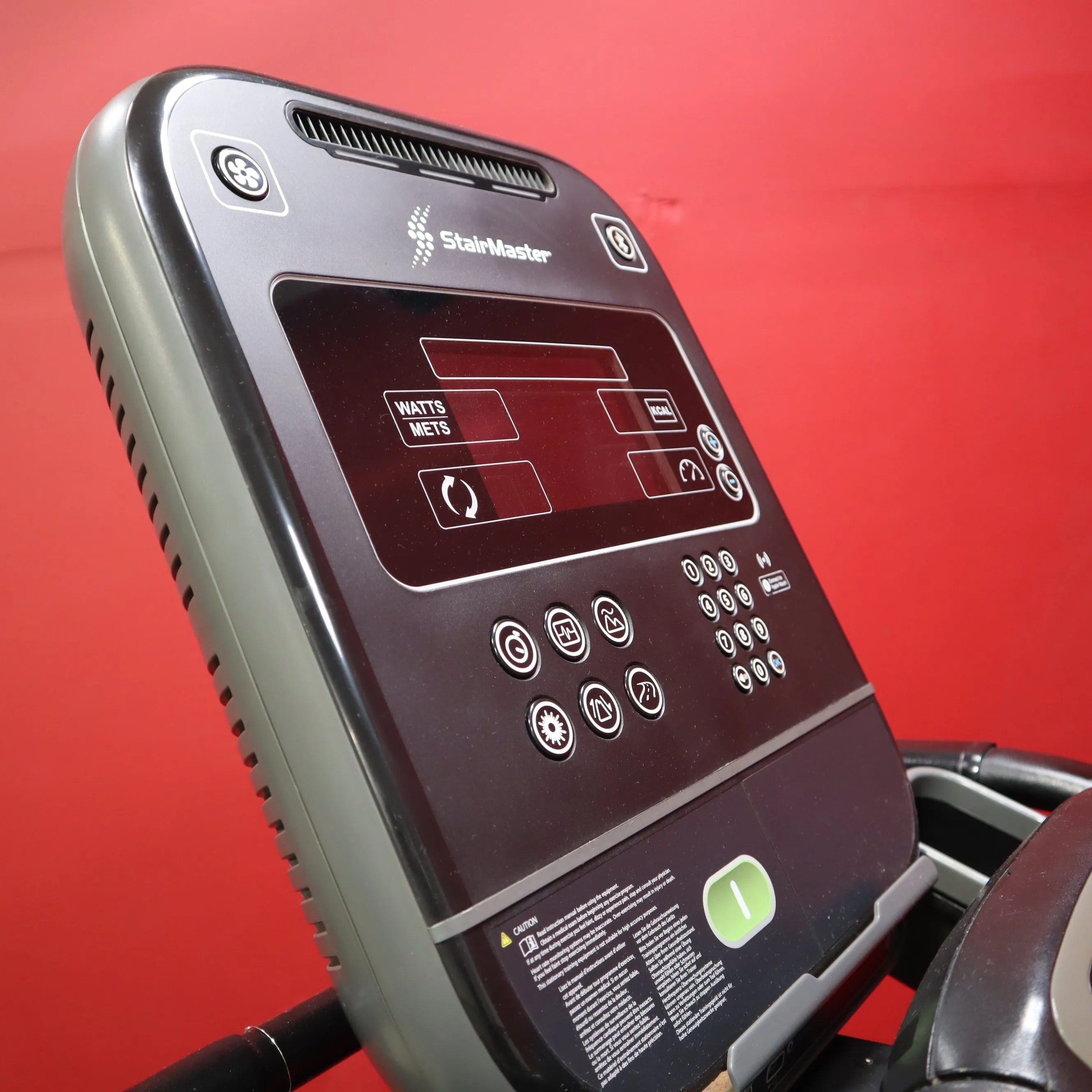 StairMaster 8 Series Gauntlet W/ 15'' OpenHUB LCD Display (Refurbished)