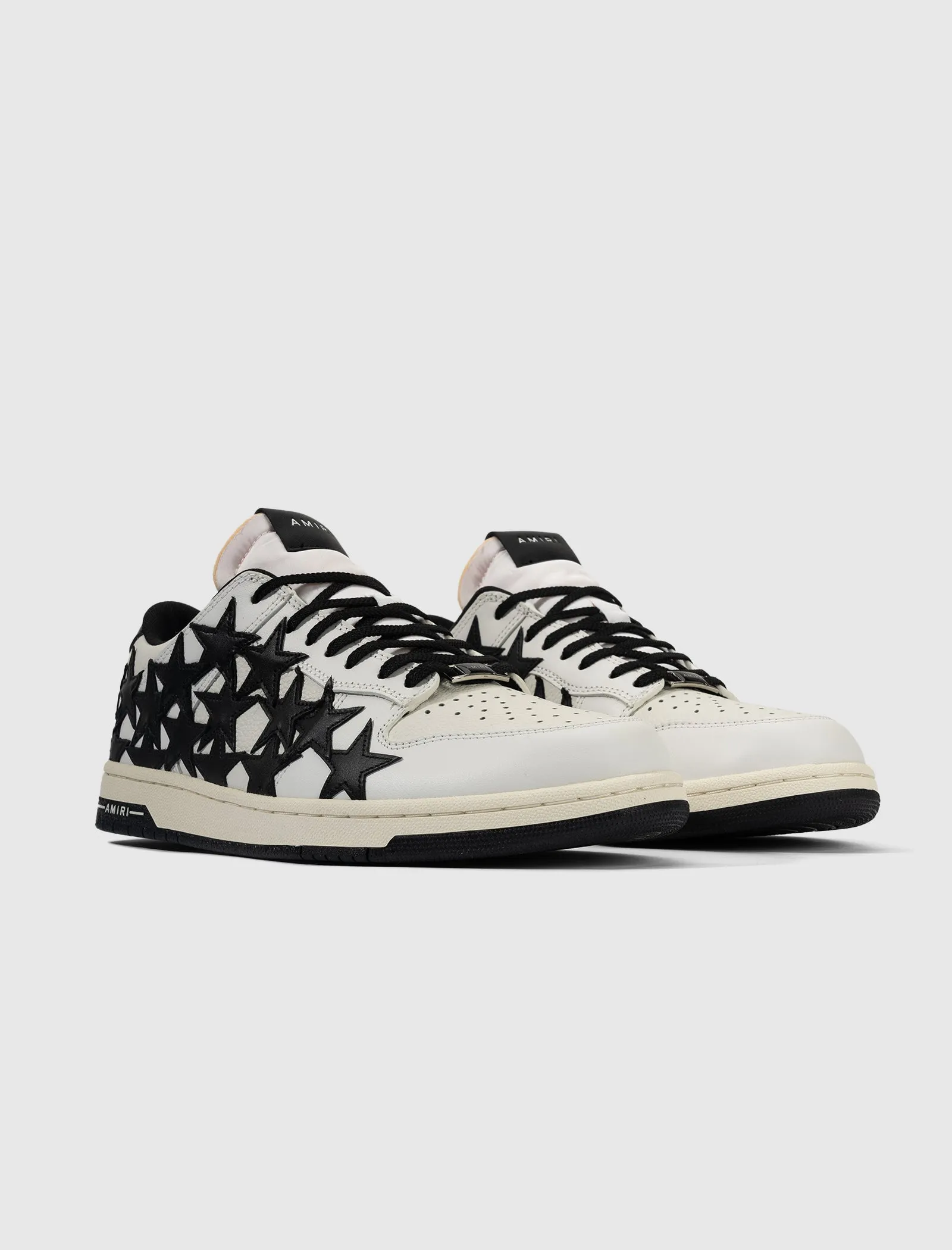 STARS COURT LOW TOP "BLACK"