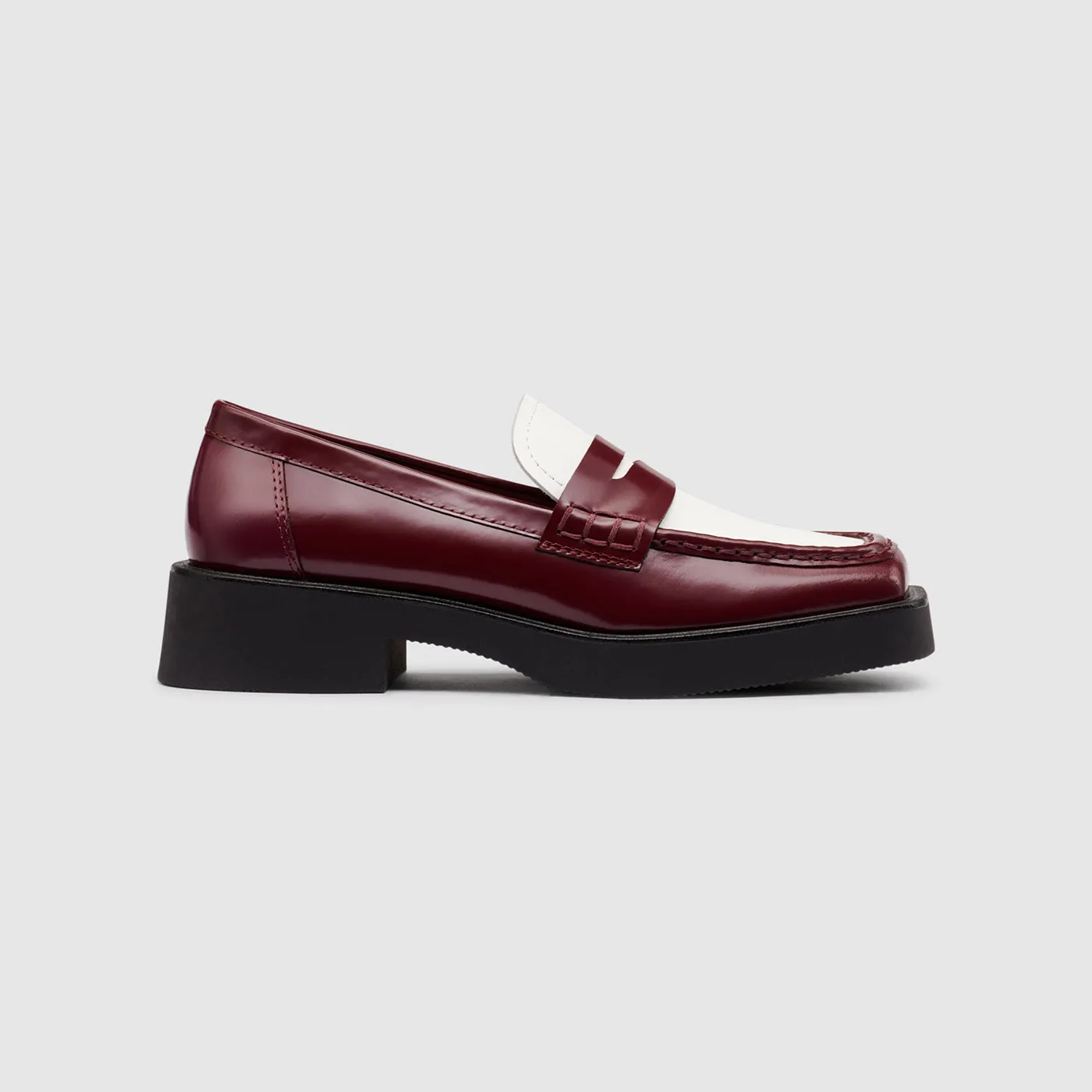 WOMENS BOWERY SQUARE TOE PENNY LOAFER